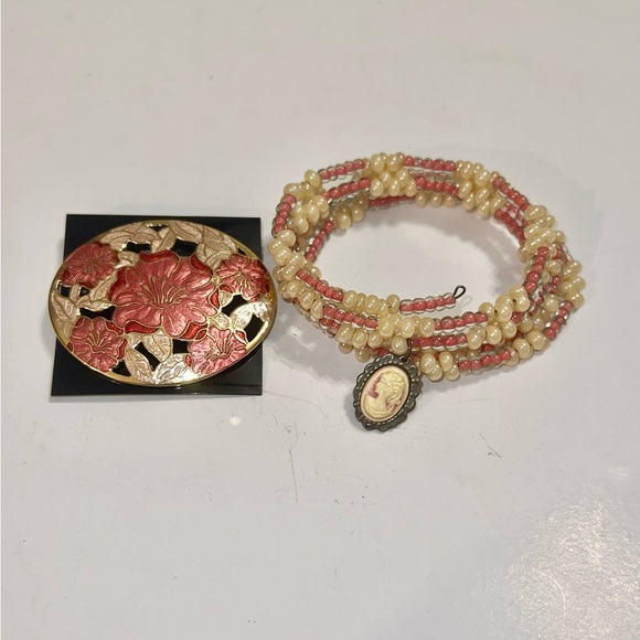 Vintage Floral Enamel Belt Buckle & Beaded Cameo Bracelet Set - Picture 2 of 2